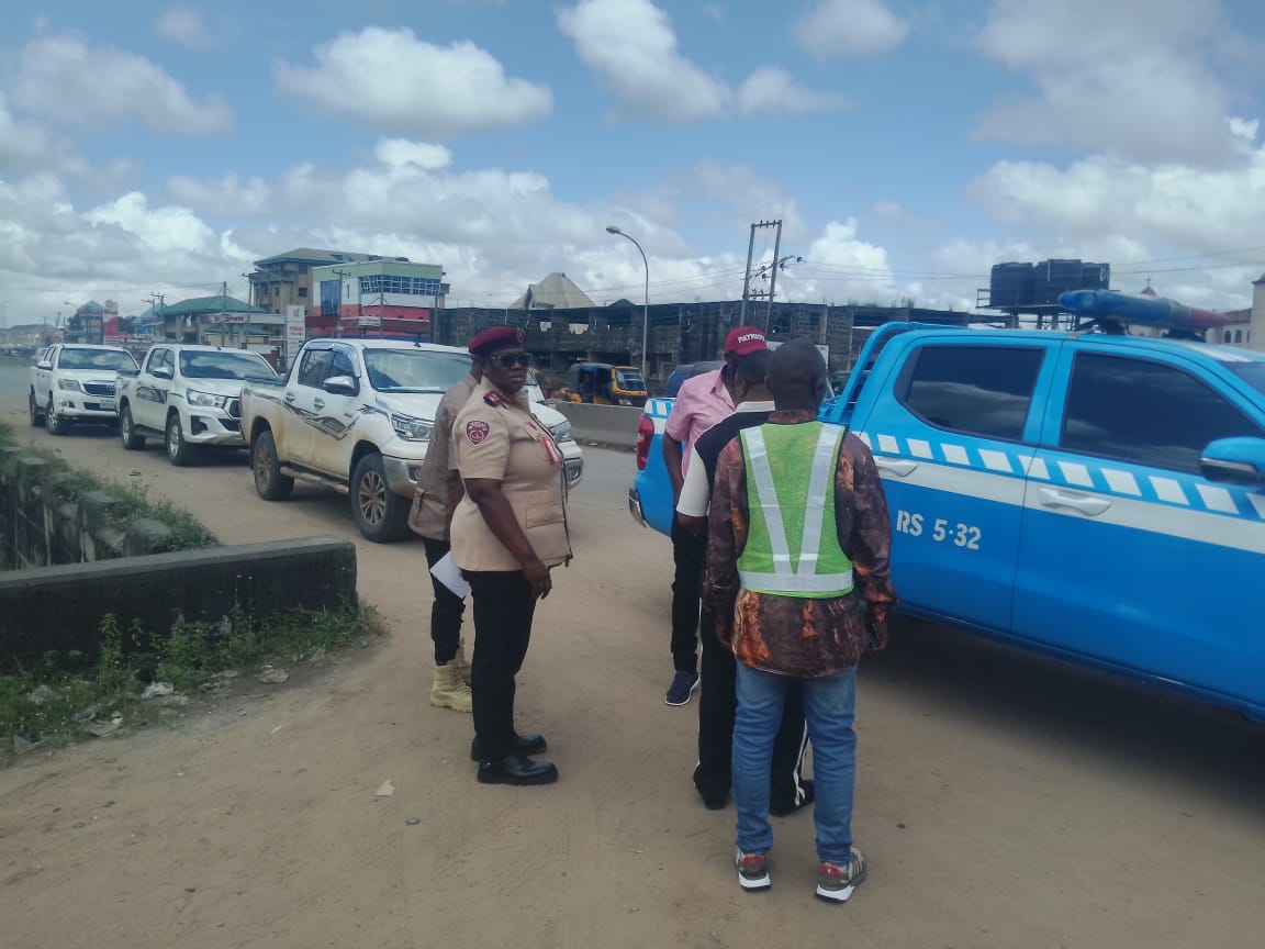 Niger Bridge Closure: FRSC Deploys Officers to Manage Onitsha Traffic