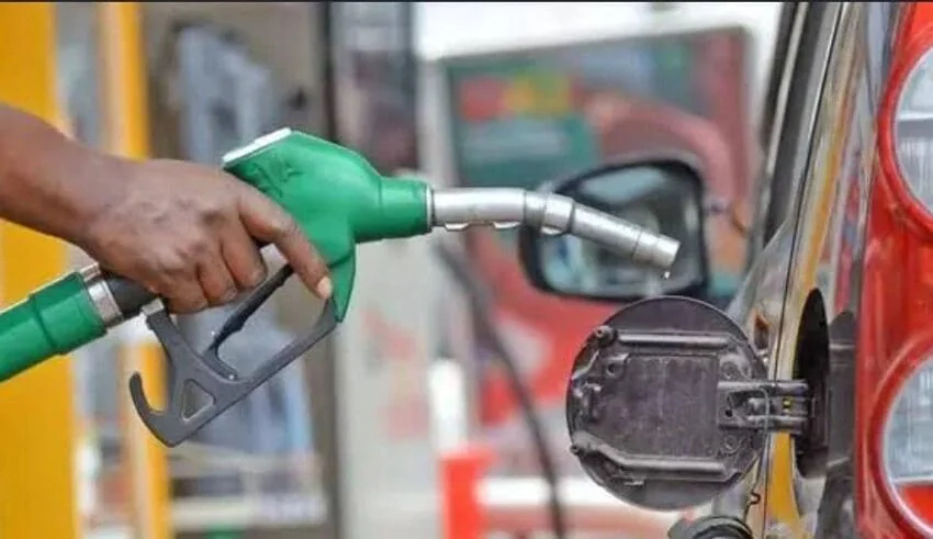 Abuja Motorists Want Bigger Petrol Price Cuts as Crude Falls